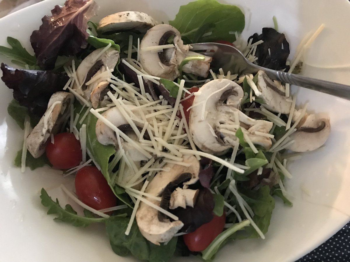 mboltonrivers's tweet photo. #forksoverknives for dinner tonight https://t.co/7BiiFc4g4H