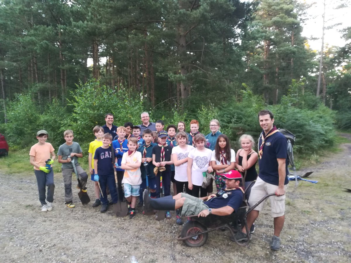 A great evening with Hawk Troop, 1st Burghfield and Sulhamstead Scout Group they worked very hard re-surfacing a section of footpath. 1 more evening of work planned to complete this project with Falcon Troop next week #community #Forestry <a href="/BerkshireScouts/">Berkshire Scouts</a>.