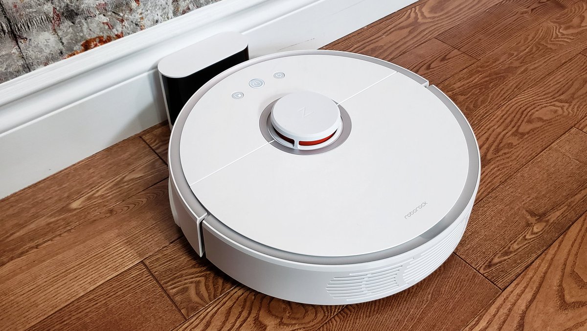 RedskullPro's tweet image. Did you check out my review of the Roborock S5 Robotic Vacuum vacuum? Pretty cool vacuum! 👌
youtu.be/Gsd0-so4MyY
#HelloRoborock #RoborockS5 #XiaomiVacuumSecondGeneration