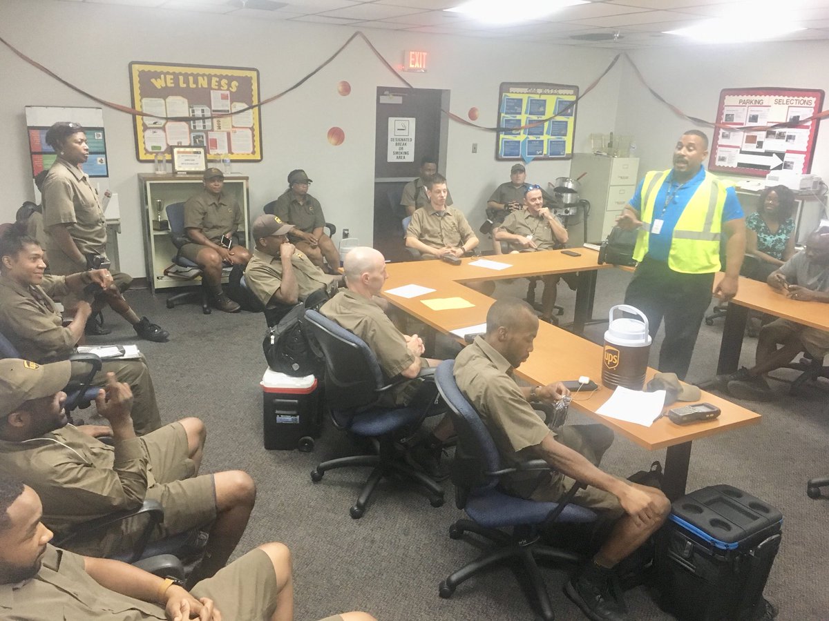 Account Executive Janice Mayers & Landover manager Curtis Walker addressing his Rookie Drivers. The Capital Division is committed to growing the business. #TakeCharge @ChesterCapitalW @CurtisLeeWalke2 @ChesapeakUPSers @ChesapeakeAABRG @UPSers