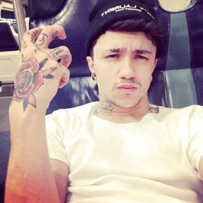 BlackMatteShoes's tweet image. Jake Bass

➡️Singleverse
➡️Gay
➡️Single
➡️21+RP

RT for me, please?