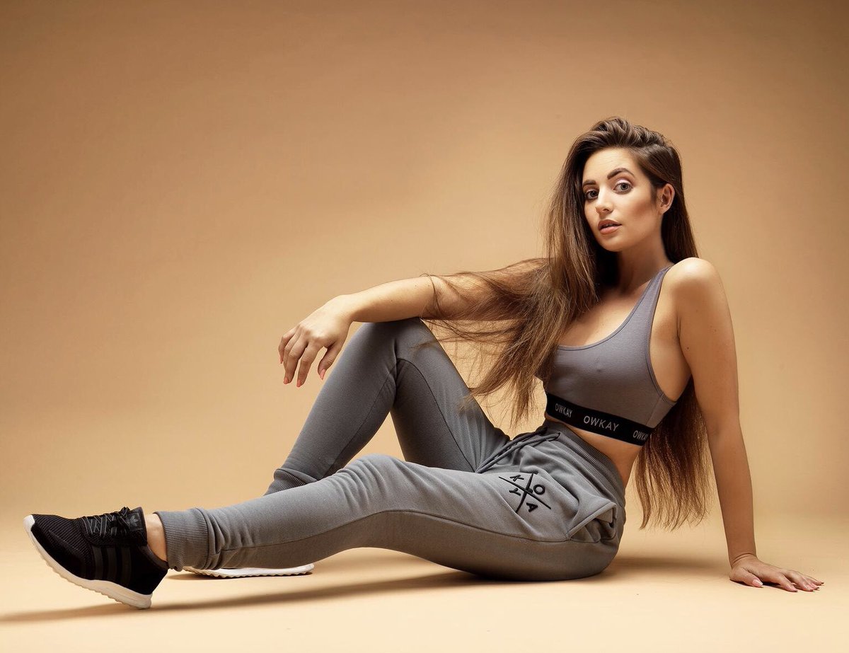OwkayClothing's tweet photo. This Friday 8pm 🙌🏻 NEW Steel Grey Bralette &amp; Legging Set Launches • Pair with our Sweatpants for Ultimate comfort 😍

https://t.co/SDKwduhKGx

#Owkay #OwkayClothing #LoungeWear #Sweatpants #Leggings https://t.co/WJEL5njWBK
