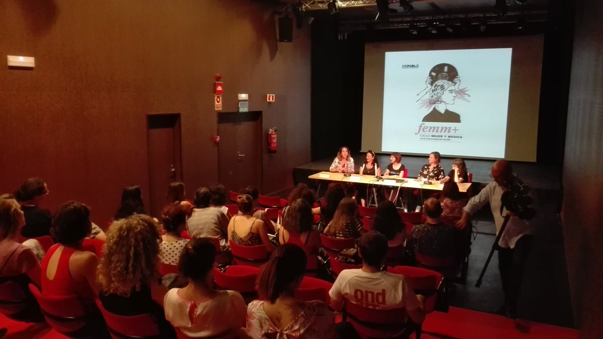 CICUS_'s tweet photo. Ahora en #CICUS @unisevilla, mesa redonda 'La #educación como base para la #igualdad', dentro del ciclo 'FEMM+ Mujer y música' (#femm2018) https://t.co/xGwW0FTPgo