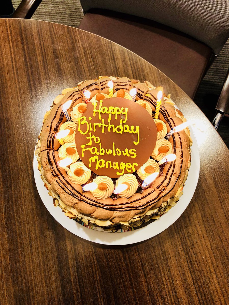 thehangzhou's tweet photo. What a surprise for me today! I’m proud to say I’m working with the most fabulous team in this universe! #bestteaminbanking Thank u all from the bottom of my heart! #ProudtoworkatBMO #GTDrocks #TCrocs https://t.co/zznwBRvCIm
