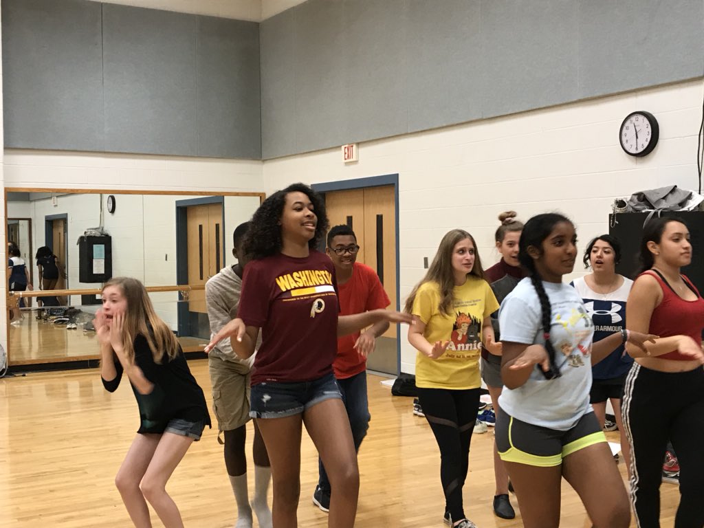 blake_stage's tweet photo. Hairspray rehearsals are underway! July 19/20/21 @ 7:30, July 22 @ 2:00, Blake High School! https://t.co/NDnzHz4cjM