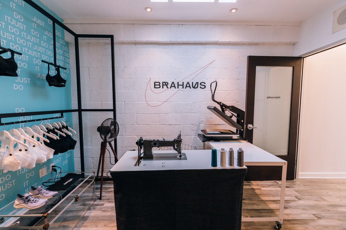 NikeLA's tweet photo. Introducing the Brahaus at Just Do It HQ.

Join @nikewomen for a special bra fitting and customization experience. Meet with a Nike bra expert, pick the right bra for your sport, and make it your own.

Book: https://t.co/JAeHeJGJB7 https://t.co/FVM1ksVV4a