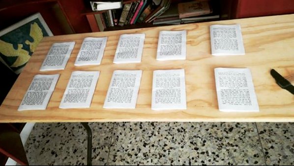 RabinoMeirDavid's tweet photo. Impresión de ejemplares de Tefila Shajarit. Libros #judios con traducción y fonética en castellano. 📚📖📘 síguenos en Fb: Judaísmo en Colombia
#librosjudios #jew #rabbi #judaism #Israel @Mujeryjudaismo @AlmLibrosJudios @jewsforjudaism @rebsteve @oJudaismo https://t.co/t6zAw6WjcZ