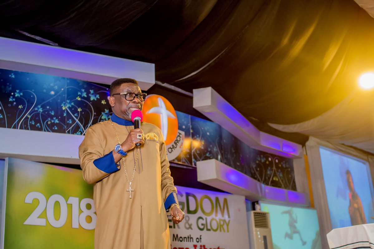 CBCNigeria's tweet photo. #Message THE MYSTERIES OF DELAY
Your decoration and announcement is at the place of your arrival.
@DrChigbundu
#MidYearCrossover
#DeliveranceConference
#GloriousLiberty https://t.co/aHZpV0wCEt