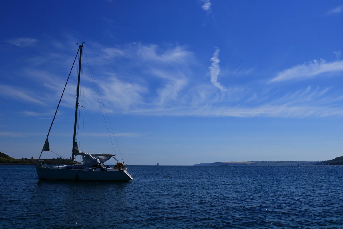 days out on a boat are always welcome even with tempature being close to 30 degrees in #Cobh 
#Ireland #heatwave #canon #canonphotography #whitebay #boat #onthewater #canon750d #cork_daily 
@irishexaminer @CorkEveningEcho @EastCorkJournal @rtenews