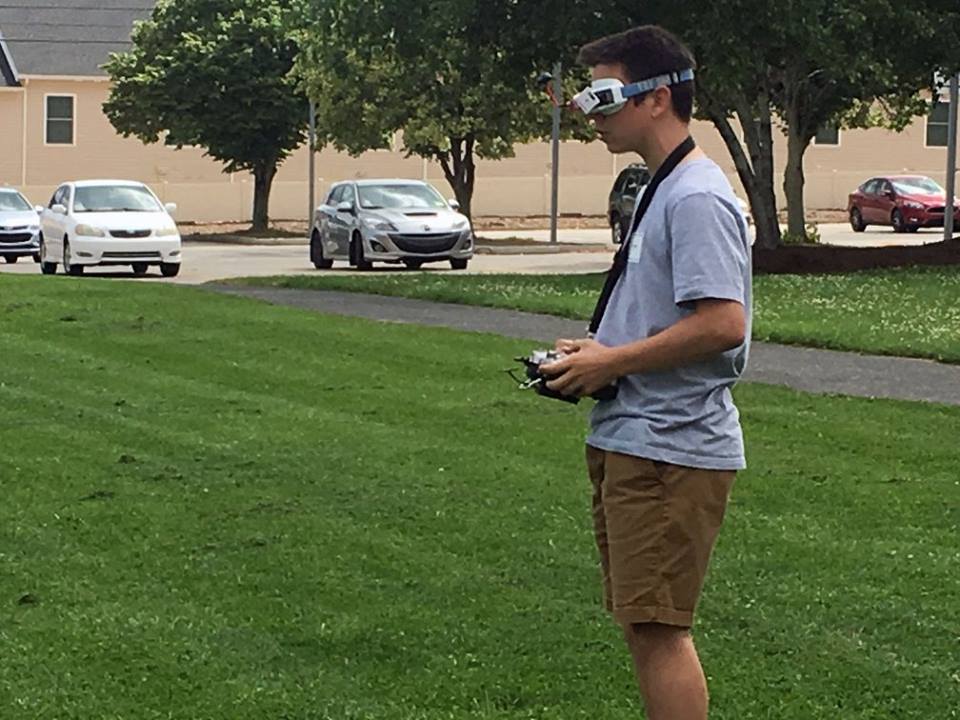 SouthHillsSBT's tweet photo. (2/2) Our Discover #Drones curriculum teaches #science & #technology skills. Camp students build, configure, & fly a racing #RubIQ drone. For more information about this camp or our other #drone classes, visit https://t.co/EywpS8s719. #SouthHillsDroneInitative #STEM #droneracing https://t.co/zjitGNDcN8