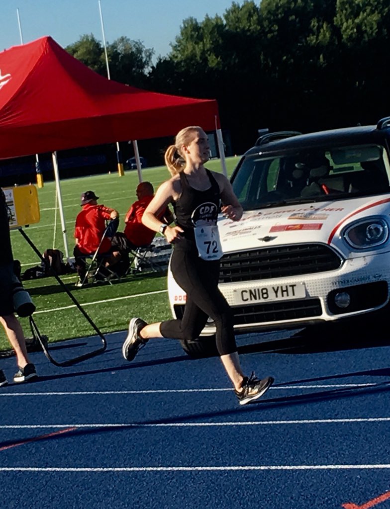 Cardiff_Dave's tweet photo. Personal best times for @ninnulindholm @stukulele and @flmhldr at the mile distance tonight at #metmiles @CDFRunners - fantastic running guys 😀😀😀 https://t.co/IkiA35HZNl
