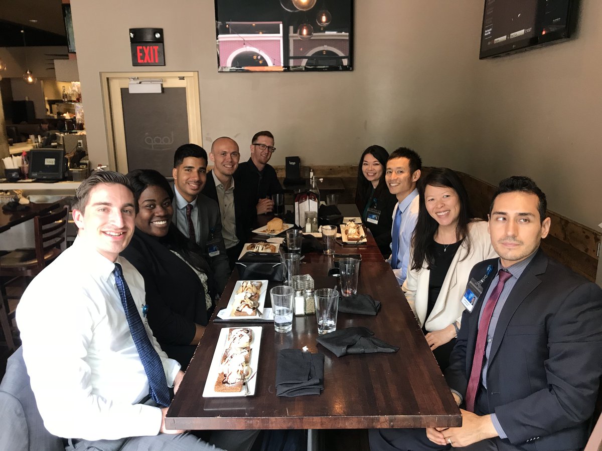 DKashiwagiMD's tweet photo. First of many flock lunches with this awesome Mayo IM intern crew! @AmyOxentenkoMD @WilSantivasiMD @GinnyDinesMD @TariqAzamMD #meded https://t.co/dWYL2uiNxl