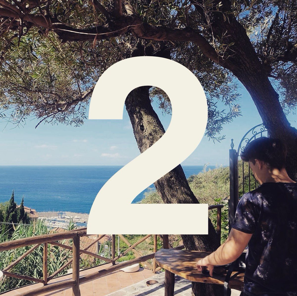 Only 2️⃣ days until it's album time! 
🔹
🔹
MARATEA