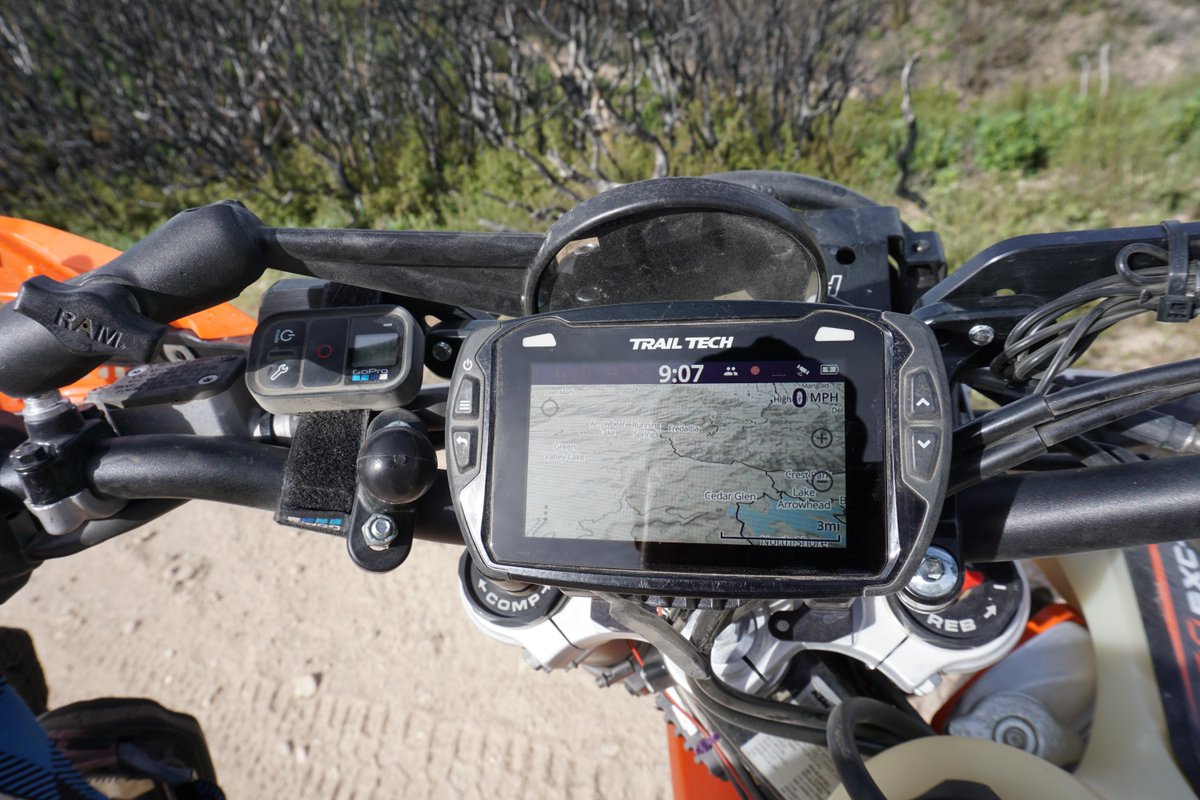 ridetrailtech's tweet image. Trails for miles and miles. #voyagerpro #trailtech #ridetrailtech #letsride