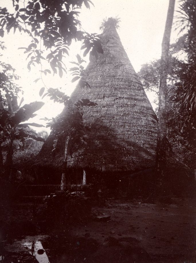 "8 Nov 1905. Awkopp. Circular [Ibibio] “Eken” House." Charles Partridge.