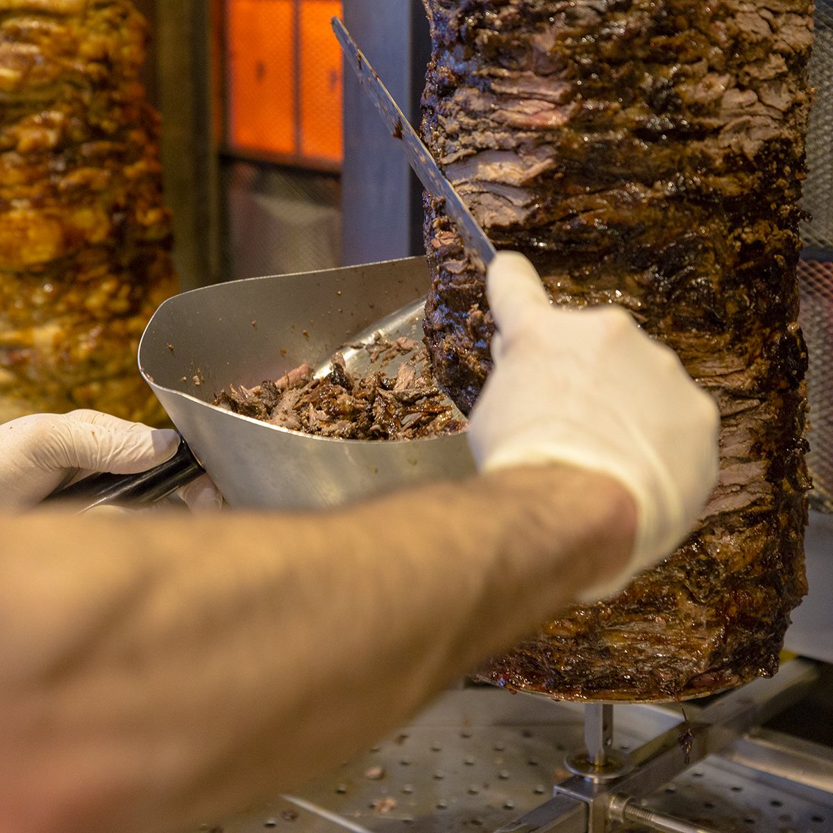 ParamountLK's tweet photo. Beef or #chicken? We’re definitely feeling beef #shawarma today… what’s your go-to choice? https://t.co/8J06ZQmMO8