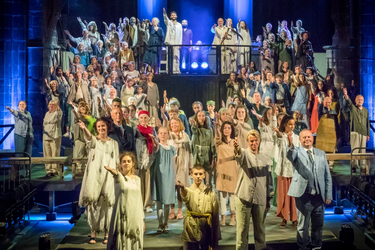 𝙼𝚊𝚛𝚔 𝙲𝚊𝚛𝚕𝚒𝚗𝚎 tweet media