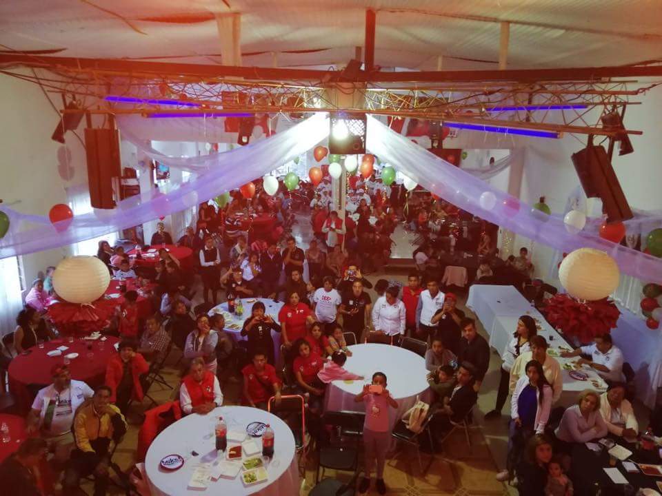 KarinaRG31's tweet photo. Cierre de campaña gracias por esos bellos momentos que compartimos juntos en este campaña #SomosElMejorEquipo #VamosaGanar 
#VotaXKarinaReyes☝🏻
#VotaPri🇲🇽 #DTTO14Federal https://t.co/nxnxaD83wF