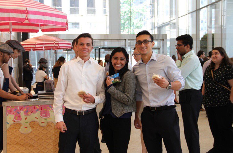 OneBryantPark's tweet photo. @thedurstorg  was thrilled to cool off and thank #OneBryantPark tenants at our Tenant Appreciation #IceCream Social last week 🍦 Building employees enjoyed frozen treats while learning about our Preferred Employee Program which offers exclusive perks at our residential properties https://t.co/ayFswM90nl