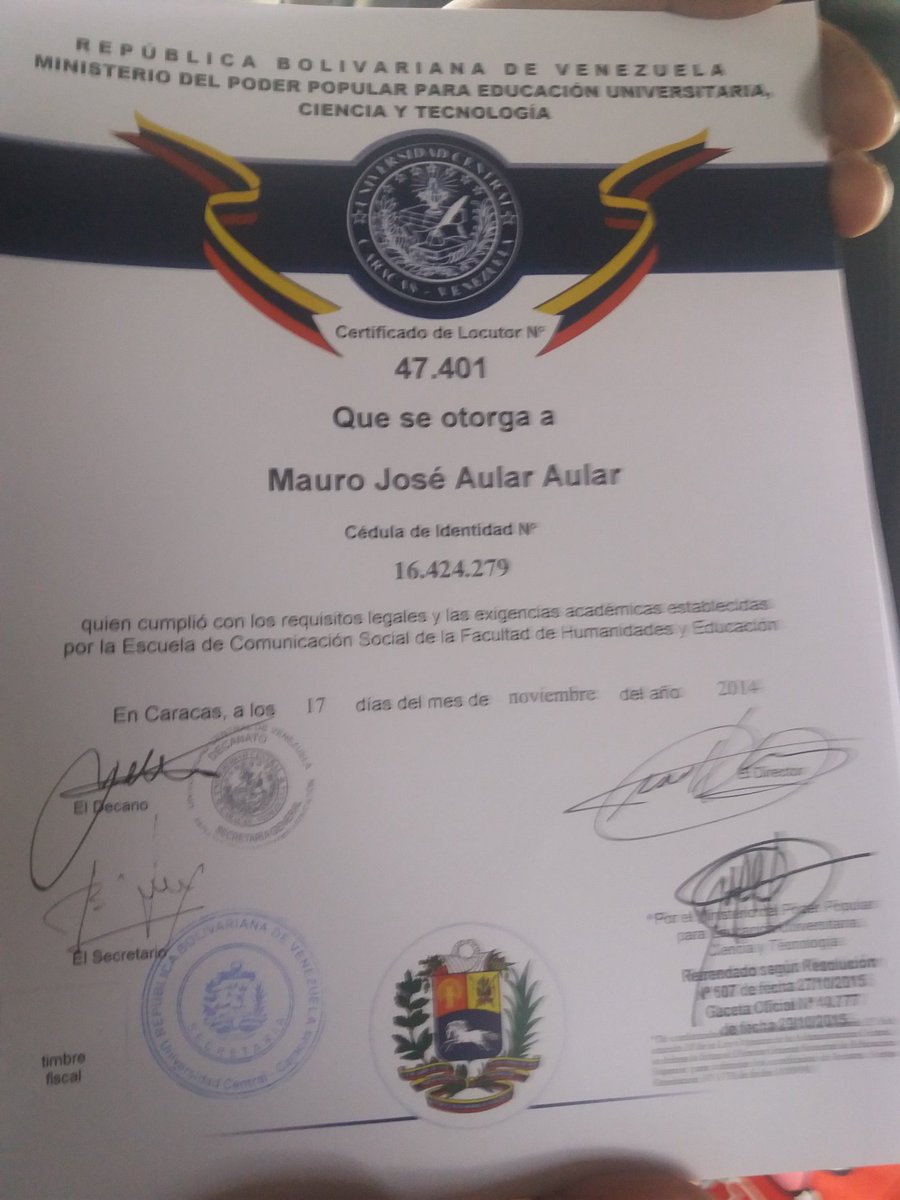 PowerMaxfm's tweet image. ¡Felicidades periodistas en su día, noble responsabilidad la suya, de informar de forma veraz y oportuna a un pueblo...@MAUROAULAR