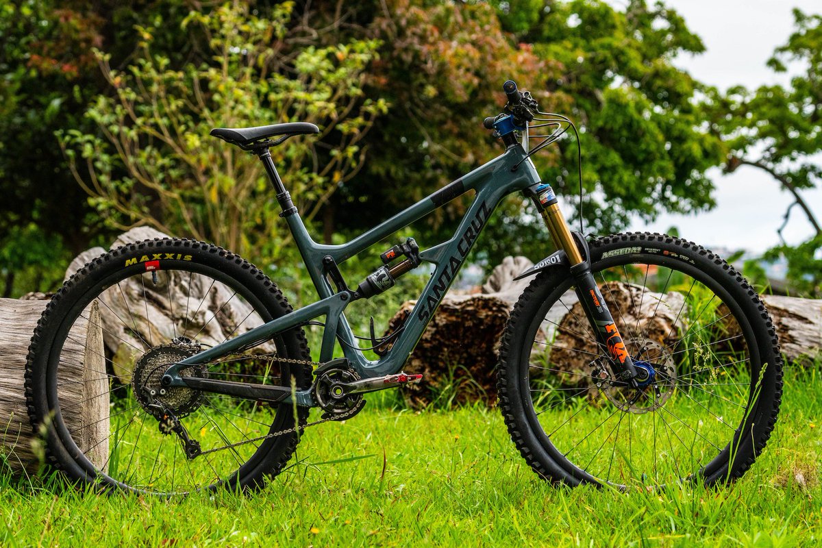 santa cruz pink bike