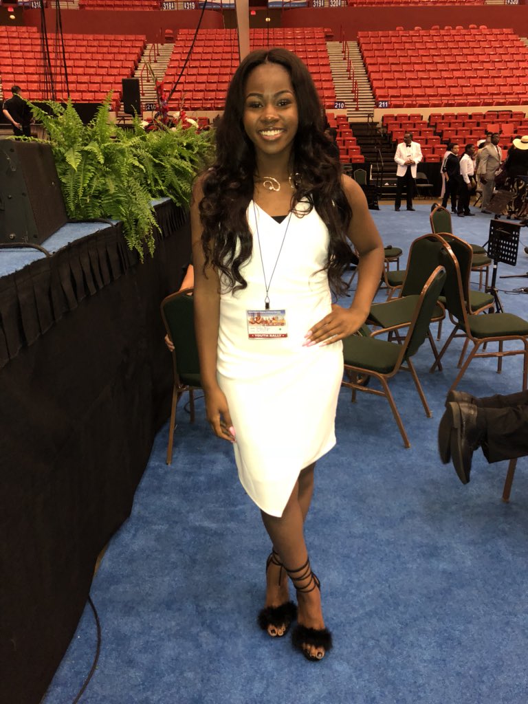 Kendra_Elysia's tweet photo. #WhosWhoAtMyASU

- I’m Kendra Angion👑 (Ken)

- From Selma,Al #27sel 😍

- Upcoming Freshman #MYASU22 🐝

- Major: Secondary Education, English👩🏾‍🏫

- Outgoing, Friendly, and I love to laugh!☺️💕

#myasu https://t.co/nWTmdV8DaC