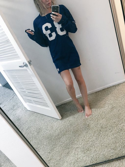 Went feature dancing shopping today but also got ME a new dress ;) https://t.co/vNgoCvD9C8<a href="/tag/la"class="tags"><span>#la</span></a><a href="/tag/aliens"class="tags"><span>#aliens</span></a><a href="/tag/ufo"class="tags"><span>#ufo</span></a><a href="/tag/aliensexist"class="tags"><span>#aliensexist</span></a><a href="/tag/laufo"class="tags"><span>#laufo</span></a>