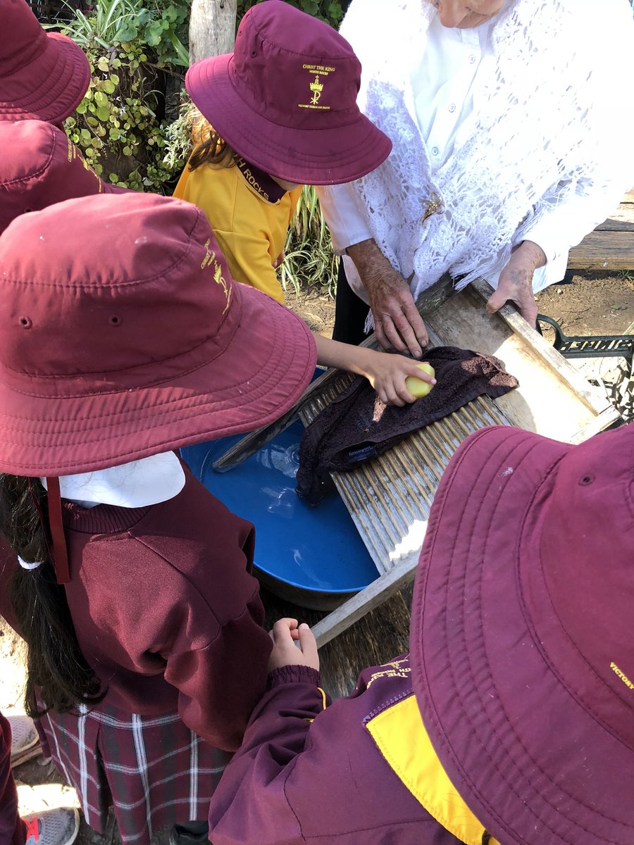 Yesterday Year 1 we’re writing a recount about their excursion on Tuesday to the Australian Pioneer Village. This related to what they were learning about in History about the past. #acuedu_P #GTPAfocus