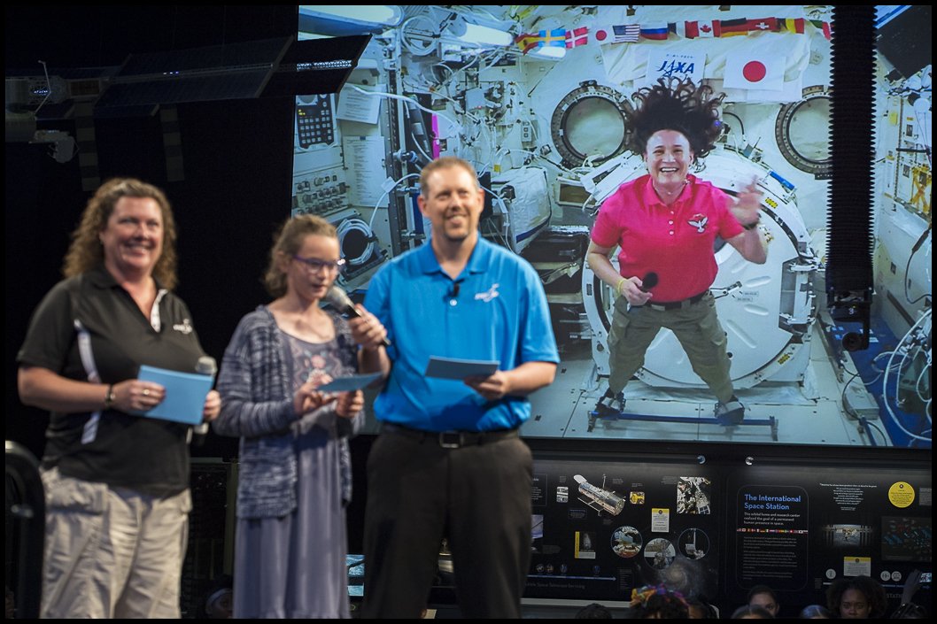 nasahqphoto's tweet photo. During a STEM in 30 event @airandspace @AstroSerena 's niece surprised her during a live downlink from @Space_Station! Check out photos from the event: https://t.co/Ppgnxuvdhp https://t.co/u1i89S1iuO
