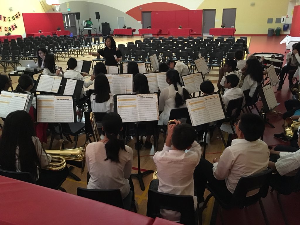 The band is warming up for Pomp and Circumstance, the graduation classic.