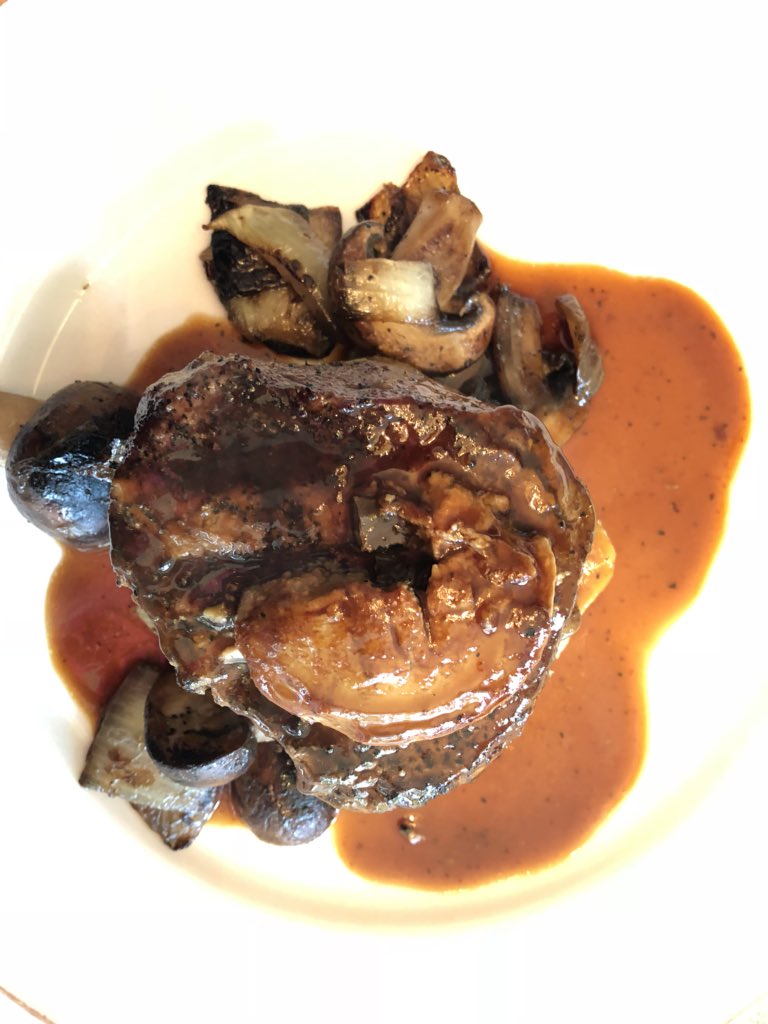 colleencbc's tweet photo. Just finished a LIVE hit and came home to a beautiful meal of beef tenderloin with foie gras and black truffle... Happy Wednesday from the Bay of Islands. #gotermade #chefhusband https://t.co/XOgQlx3bgA