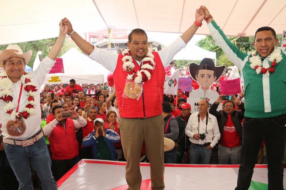 jcbautistasts's tweet photo. ¡Cerramos y la gente de #Ixtlahuaca estamos listos para defender lo construido, gracias a todos quienes me abrieron su casa, su corazón, y que me dieron su confianza, vamos a trabajar de la mano por la #Grandeza de #Ixtlahuaca!
#VotaPRI
#5de5PorElPRI https://t.co/odXc57GVHM