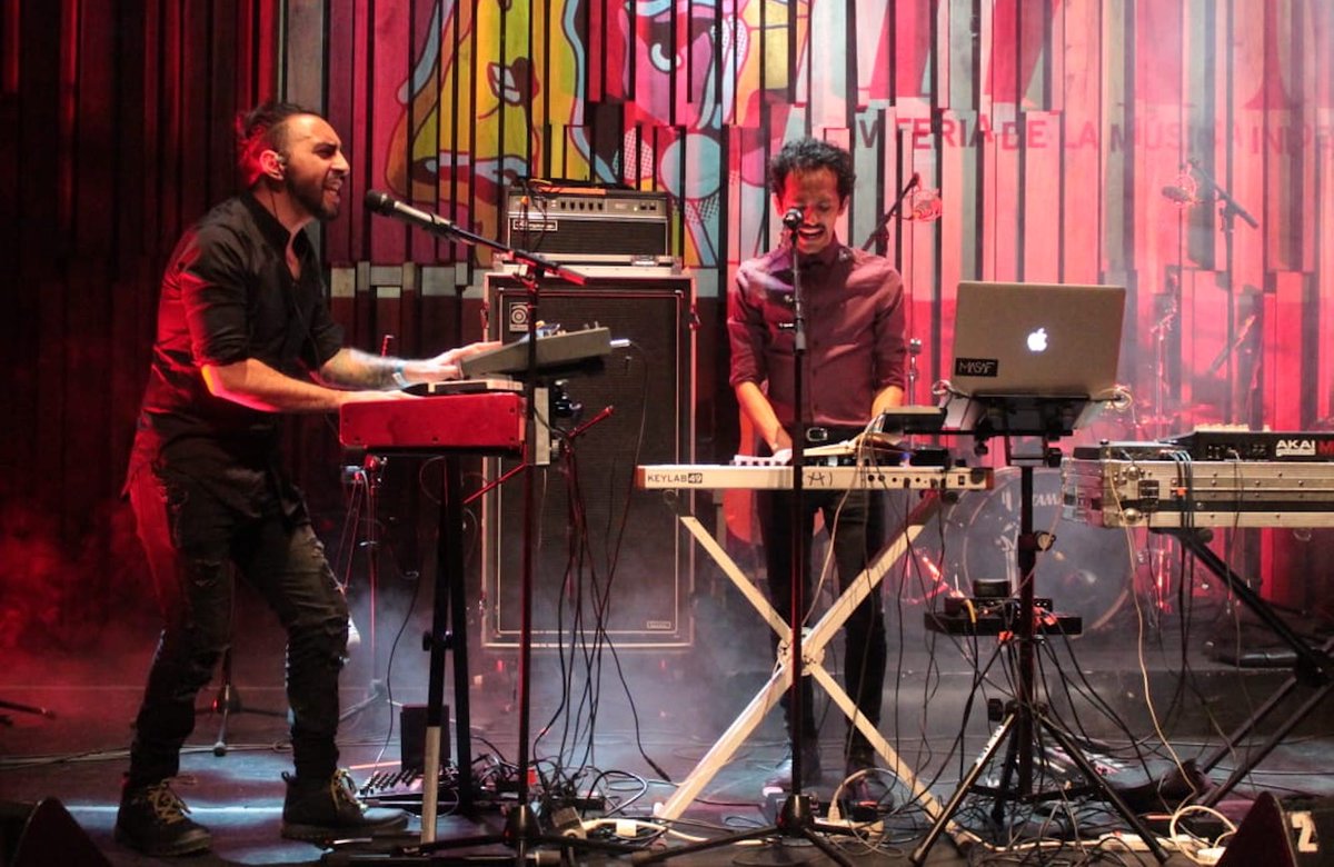 🎶 Una de las propuesta chilenas que tienes que conocer. <a href="/_MASAF_/">MatiasSaavedraFierro</a> en el <a href="/ccemx/">Centro Cultural de España México</a> . Por @ahuevofrida 🎶
CC <a href="/ccemxradio/">CCEMx Radio</a> 
chidas.mx/2018/06/masaf-…