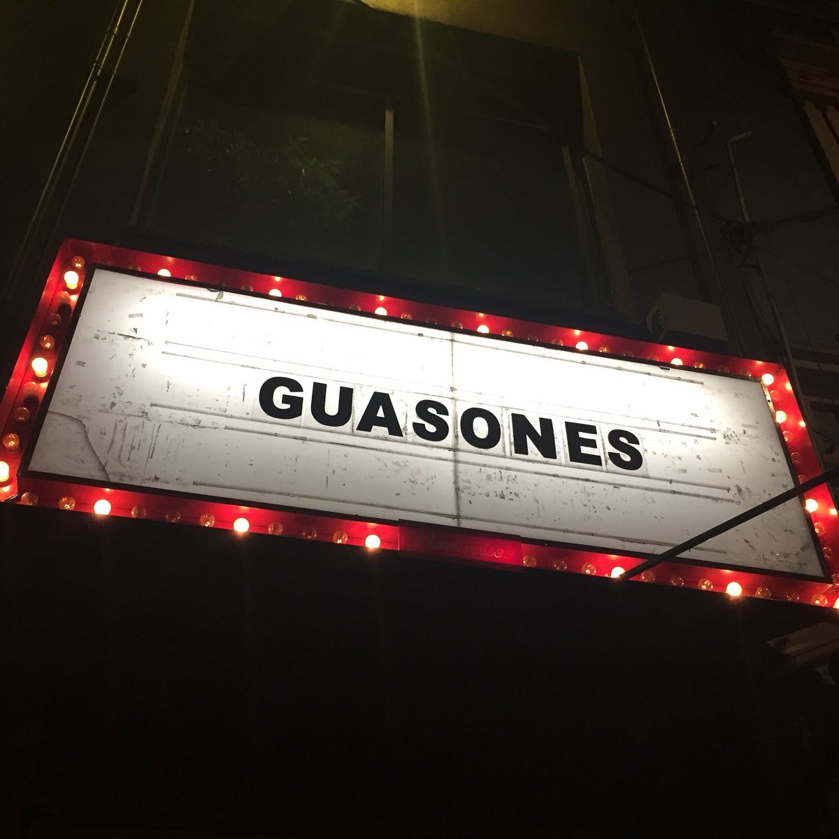 A punto de comenzar... hoy tenemos una noche de buen #RockArgentino con <a href="/Guasones/">Guasones</a> celebrando sus XXV años #RockShowEntertainment