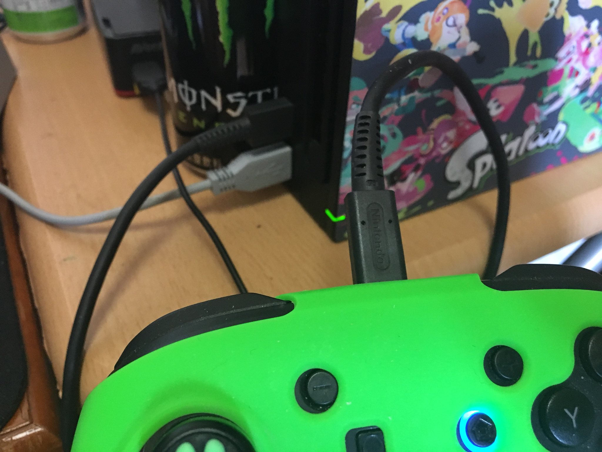 Imsさん 鳥取 Pc充電するとsteamと同期する的な話聞いたんだけど 先週それやってからドック充電中に時々ホームボタンが青く光ってボタン操作もジャイロも効かなくなる ホームボタンを押すと元に戻る これのせいで充電しながらまともにプレイできないんです Imsさん 鳥取 Pc充電するとsteamと同期する的な話聞いたんだけど 先週それやってからドック充電中に時々ホームボタンが青く光ってボタン操作もジャイロも効かなくなる ホームボタンを押すと元に戻る これのせいで充電しながらまともにプレイできないんです