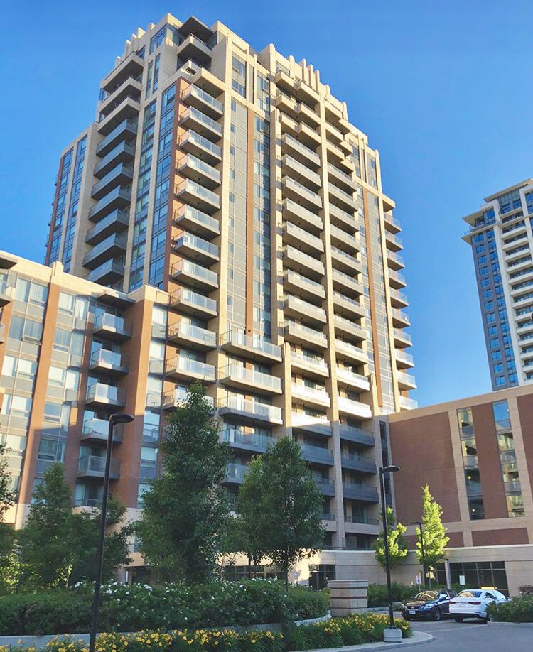 FibreStream's tweet photo. Hello Markham ๐ Riverwalk at 18 & 28 Uptown Dr is now online โก๏ธWe are expanding all over the GTA, which buildings should we upgrade next? Tell us here: https://t.co/QSOkvep6uZ ๐
#condo = #fibrestream #internet #wifi #markham #toronto #gta https://t.co/h4edt1nu4Y