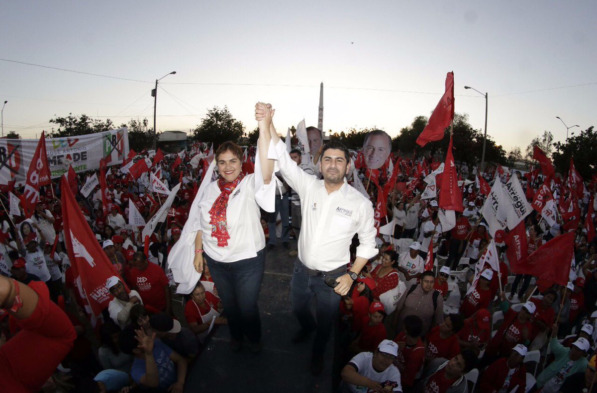 bcconmeade's tweet photo. Hoy reafirmamos de lo que es posible cuando estamos unidos, el Domingo demostraremos que @JoseAMeadeK y nuestros candidatos son la mejor propuesta para liderar nuestro país, con tú apoyo y tú voto, seguros vamos a ganar #BCconMeade #MeadePresidente https://t.co/lL9edIwsp4