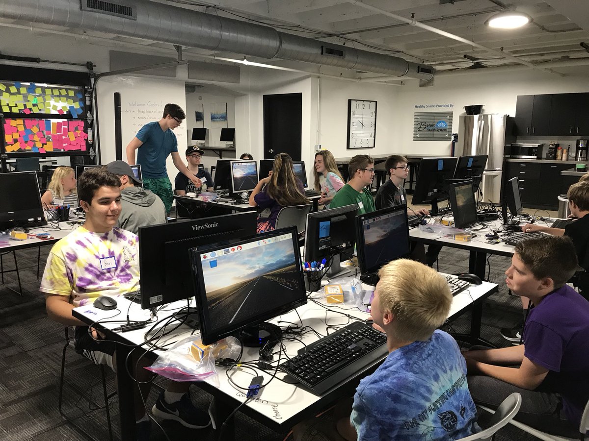 CareerTek coding academy is a wrap. What an amazing experience for our participants. Thank you Brandon from Ebates and Comply 365. We couldn’t do it without our business partners.