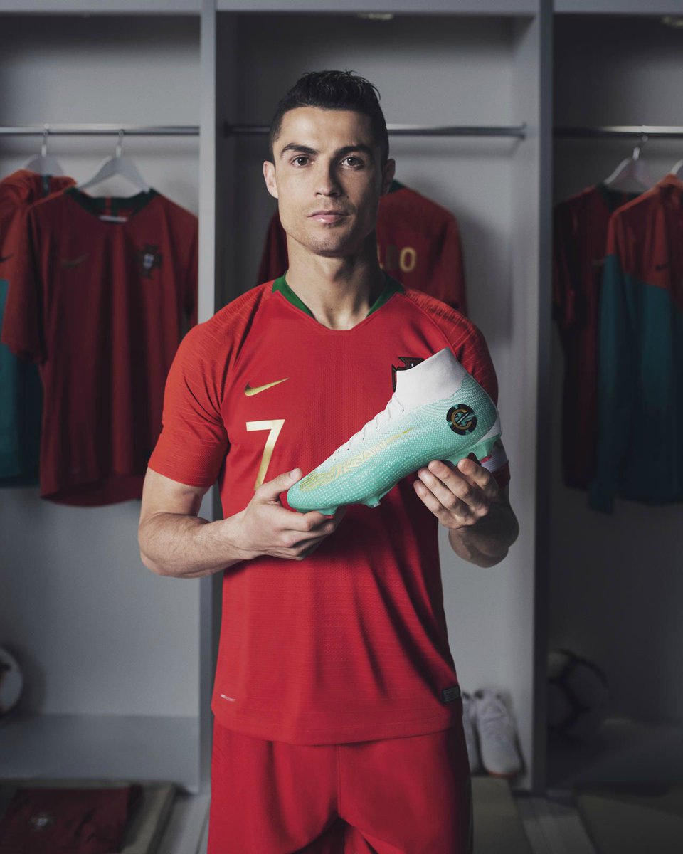 🇵🇹 Los zapatos que Cristiano Ronaldo usará en el duelo entre Portugal y Uruguay. bit.ly/2IuFphy 👟⚽ #CR7 #WorldCup