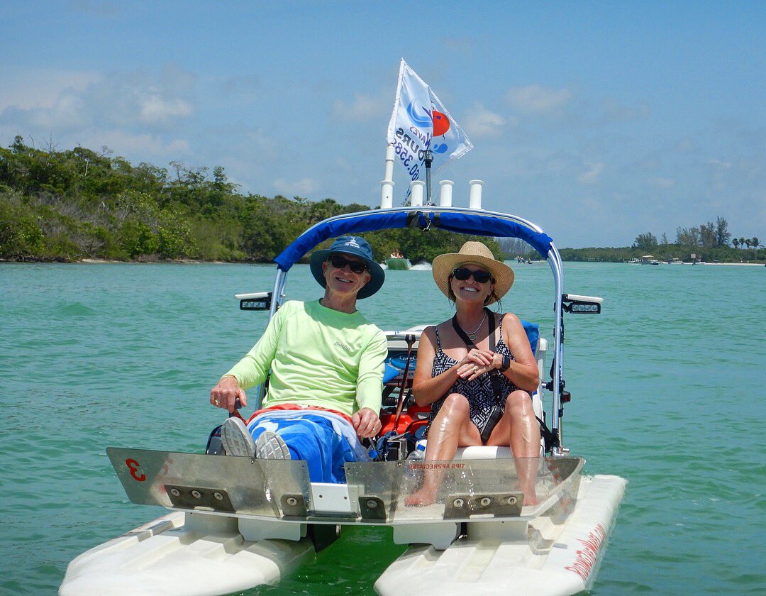lemonbay_waves's tweet photo. When spending a day out on the water we always recommend our guests wear sunglasses. Protect your eyes from the Sun & Salt Spray and wear your shades!! πβοΈπ¦ #nationalsunglassesday #tourandexplore #SWFL https://t.co/WTfmtrF6W8