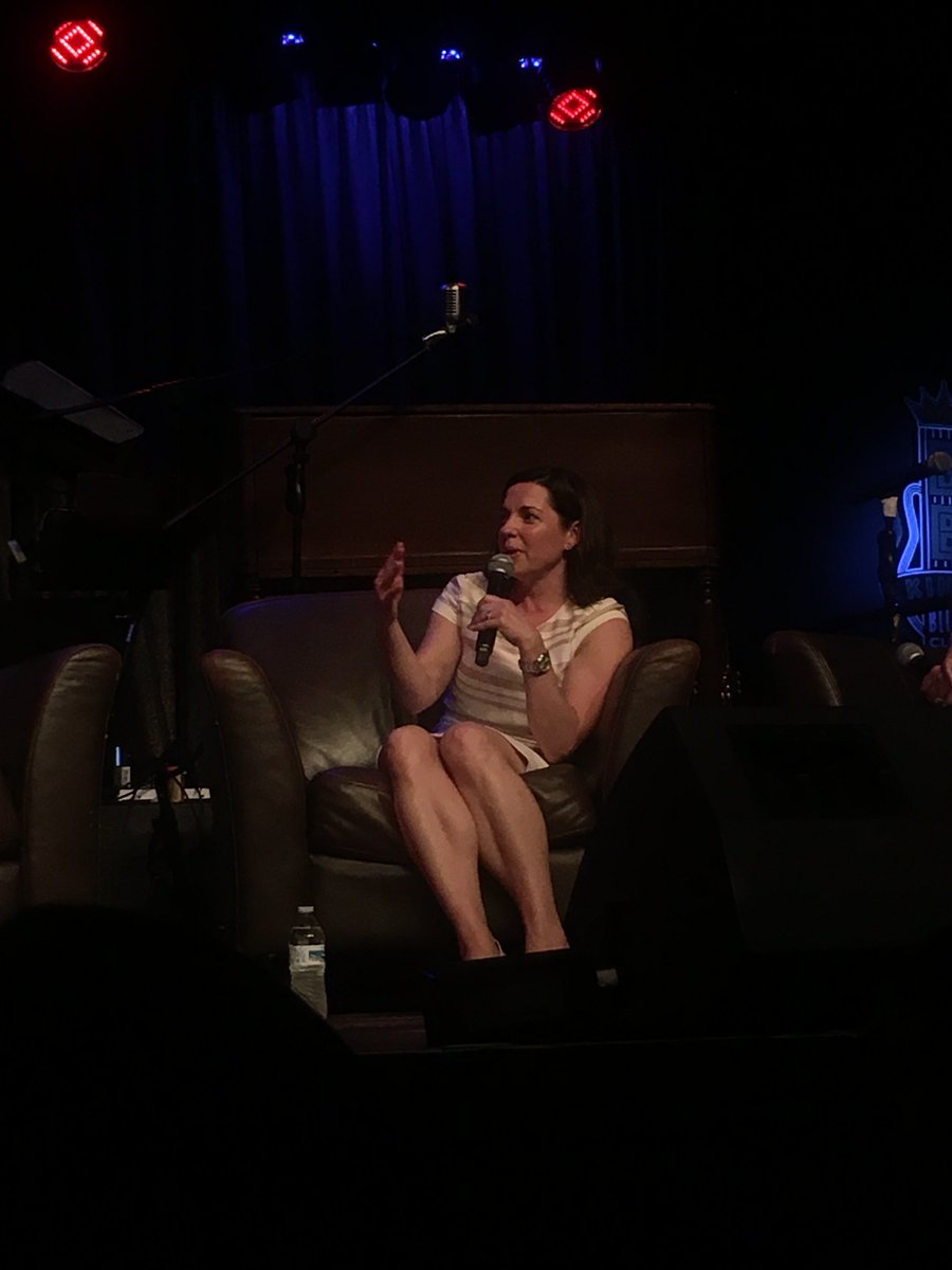 diaTribeNews's tweet image. "We're part of an elite class that has awareness to pumps, CGM, smart pen, all of that...These devices aren't used broadly. How do you make a device that's intuitive but also has the features everyone wants?" - @omnipod's @shaceypetrovic at #dMusings #ADA2018 @diaTribeNews