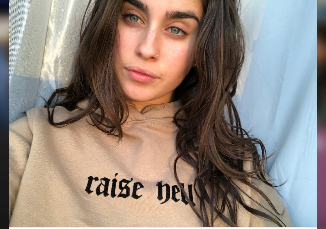 niarsand's tweet photo. #HappyBdayLauren
Que neném mais lindo fzd aninho hoje aaaaaaaaaaaaa
Eu amo uma mulher @LaurenJauregui
Happy Bday amor da minha vida todinha szszs ❤️❤️❤️❤️❤️❤️❤️❤️❤️❤️❤️❤️❤️❤️❤️❤️❤️❤️
LINDISSIMA https://t.co/ZjHADdUwNO