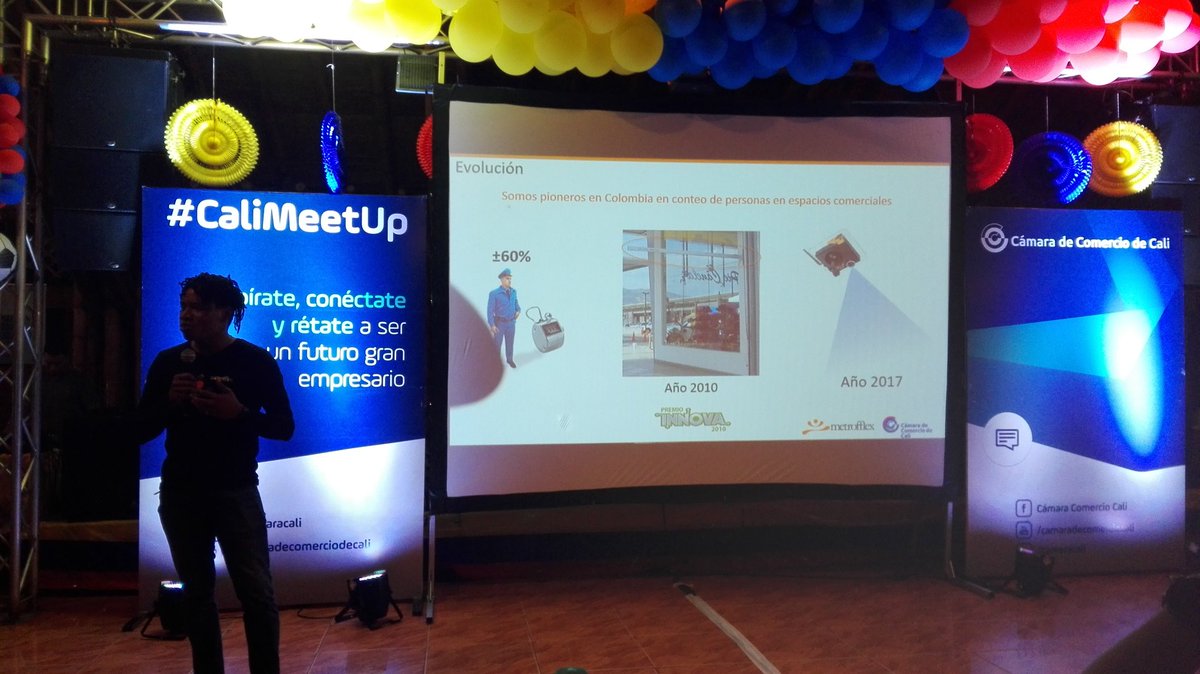 Domestikass's tweet photo. En Metrofflex generamos data que agregue valor a los Centros comerciales. By Gumercindo #Calimeetup @camaracali https://t.co/58zNK69Ydm