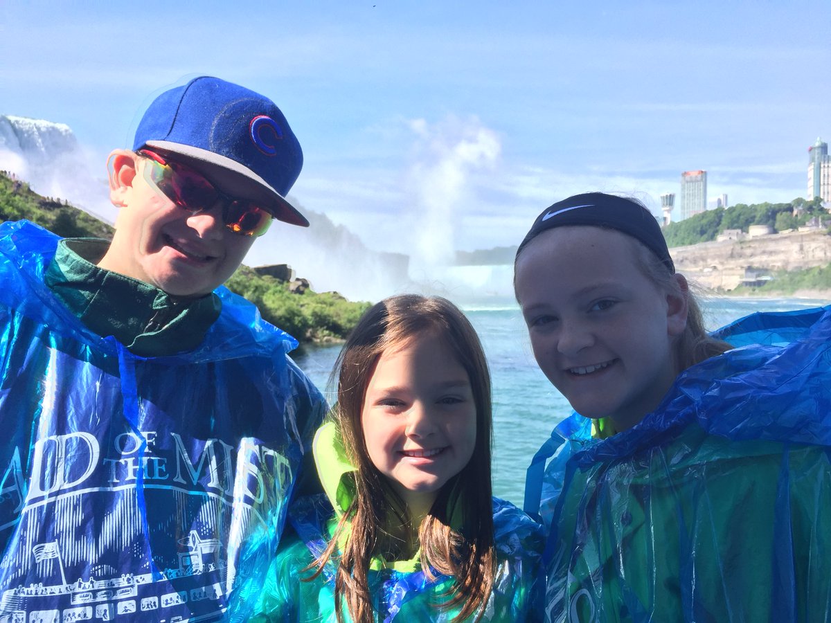 Shutterbugkara's tweet photo. Maid of the Mist #Americanside #NiagaraFalls https://t.co/elOPJ10aV4