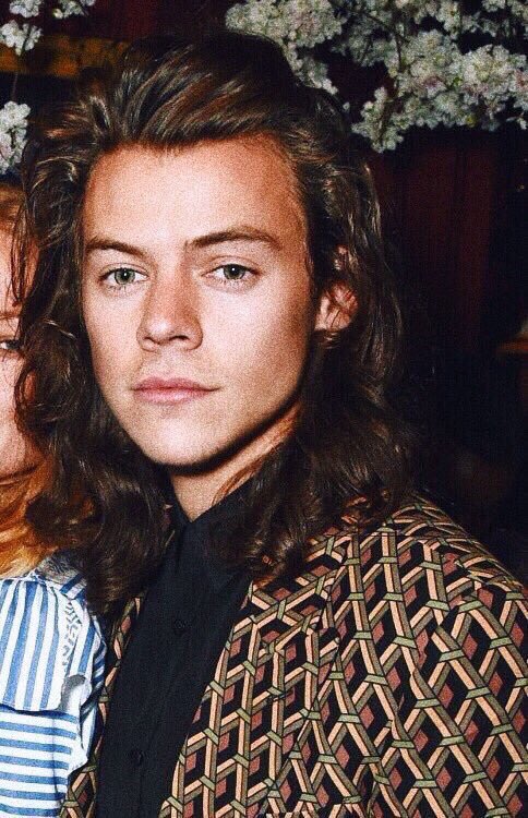 gIossyrem's tweet photo. My #TeenChoice vote for #ChoiceStyleIcon is @Harry_Styles https://t.co/Fz6OA52LuH