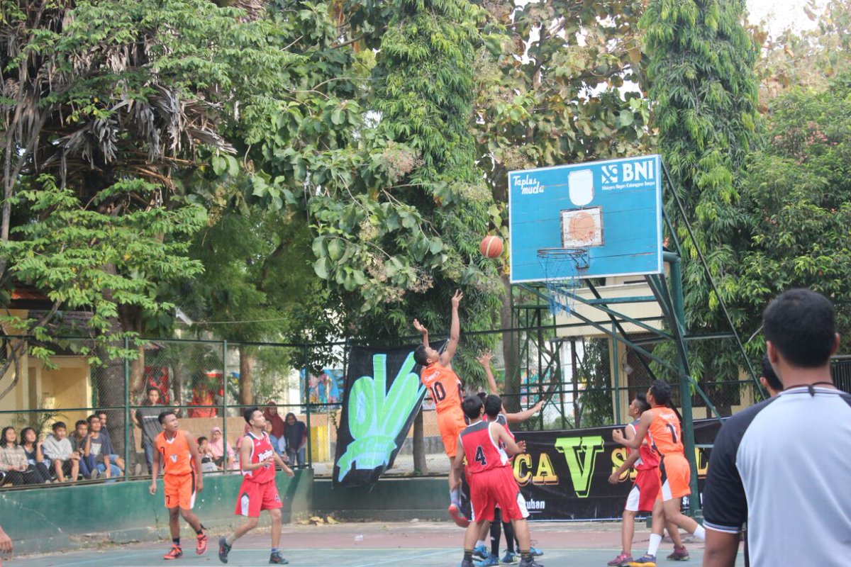 SacrificeSmansa's tweet photo. SMANSA CUP 2K17
-Basket- https://t.co/8G84cpzifK