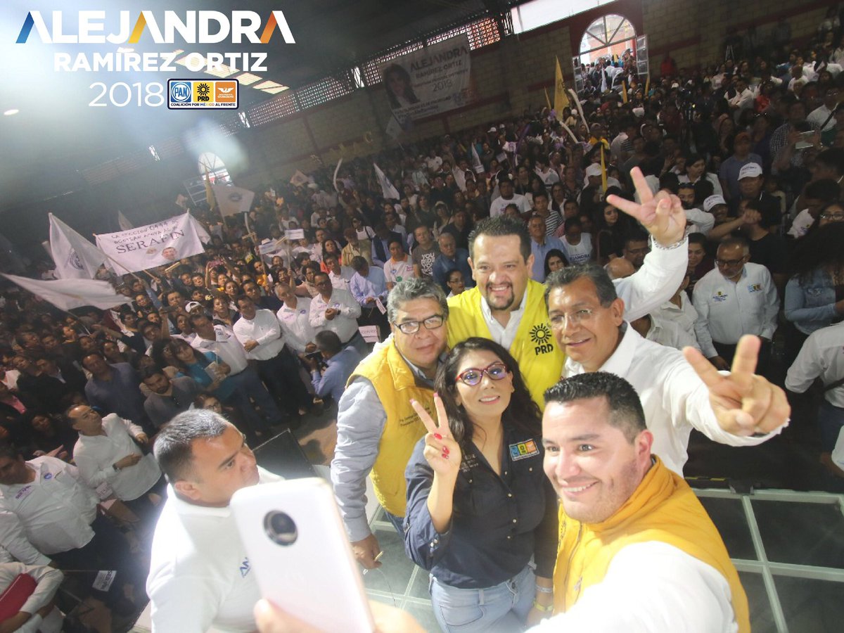 Ale_RamirezO's tweet photo. #YoConAle | Me faltan las palabras para agradecer todo el cariño y muestras de afecto que recibí esta tarde. Este 1ro de julio mi compromiso es contigo, el Distrito II ya decidió. #PorMéxicoAlFrente https://t.co/e6MUIGitBT