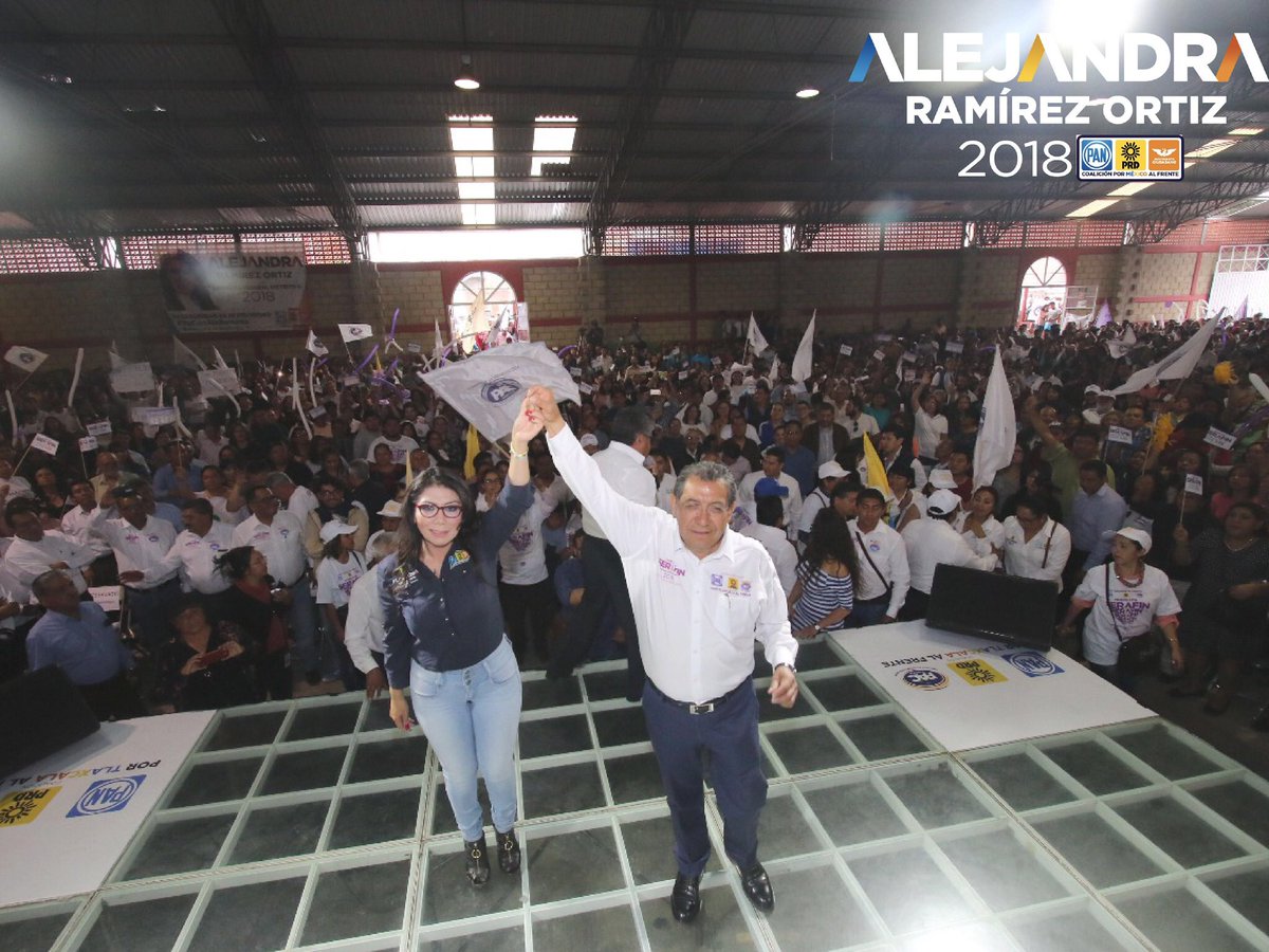 Ale_RamirezO's tweet photo. #YoConAle | Me faltan las palabras para agradecer todo el cariño y muestras de afecto que recibí esta tarde. Este 1ro de julio mi compromiso es contigo, el Distrito II ya decidió. #PorMéxicoAlFrente https://t.co/e6MUIGitBT