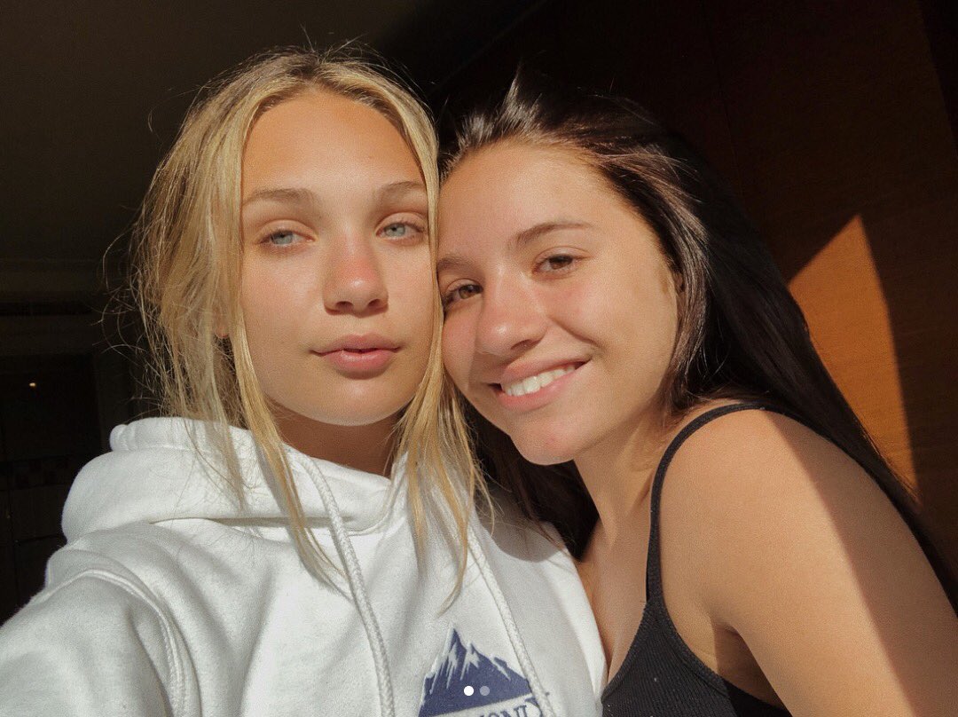 maddieziegler's tweet image. sydney, we’ve made it 🕊✈️