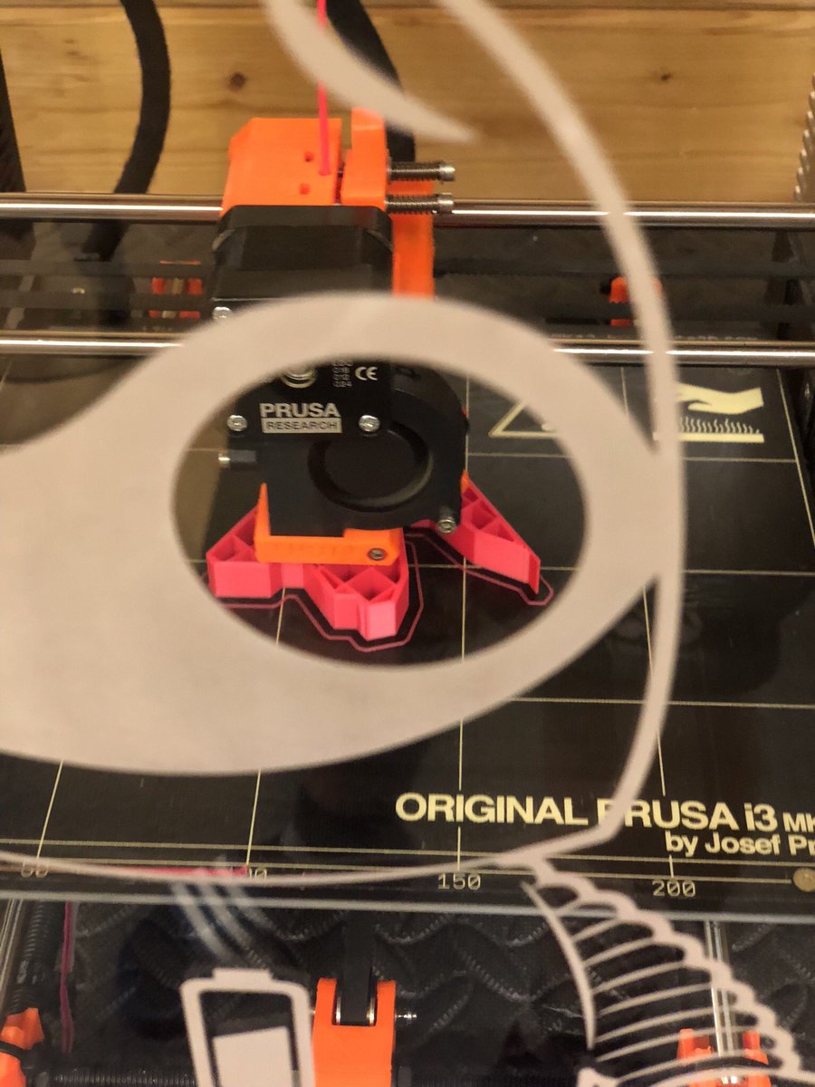 FilamentFrenzy's tweet image. Night Twitterverse I leave you with a parting shot of part No:8 from the @3dmakernoob #3DMNMural through the eyes of #spannerbot printing on my @josefprusa MK2 from @Prusa3D in @SpannerHands3D Neon Red PLA 😍 #sharelearngrow 💤 😴